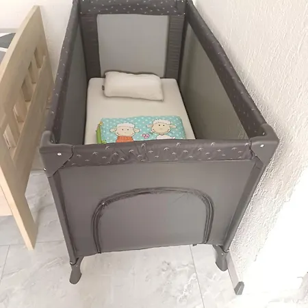 بيت ضيافة In *